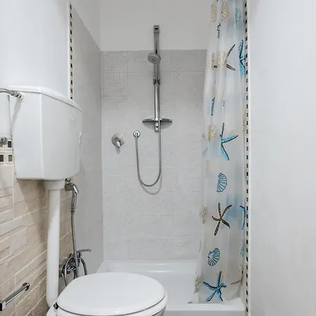 Siena-porta San Marco Elegant Apt W/garden&parking *