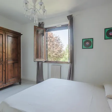 Siena-porta San Marco Elegant Apt W/garden&parking Appartement Sienne