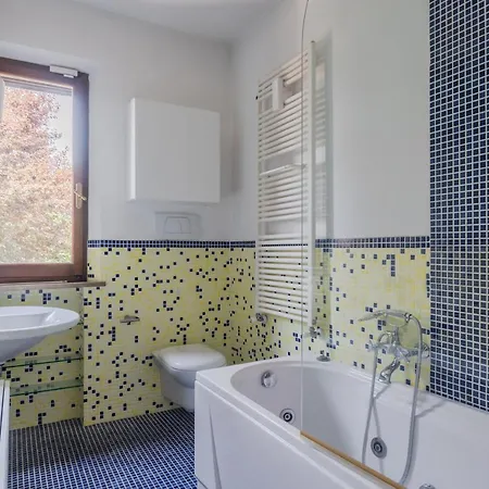 Siena-porta San Marco Elegant Apt W/garden&parking *