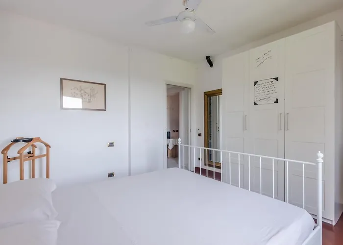 Siena-porta San Marco Elegant Apt W/garden&parking *