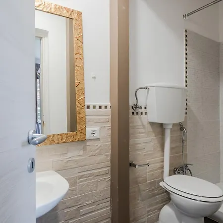 Siena-porta San Marco Elegant Apt W/garden&parking Apartmán *