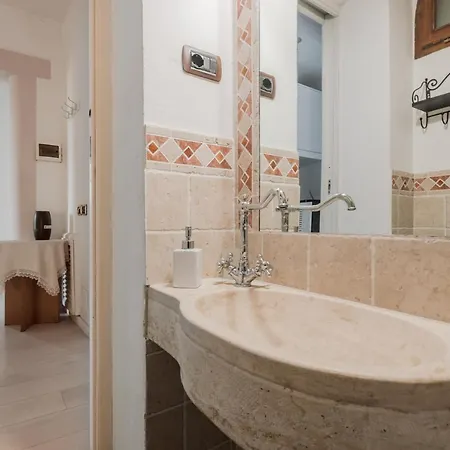 Siena-porta San Marco Elegant Apt W/garden&parking *